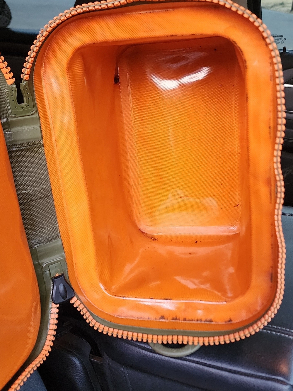 Yeti Hopper Flip 8 Field Tan/Blaze Orange - Discontinued Color RARE - Picture 6 of 6